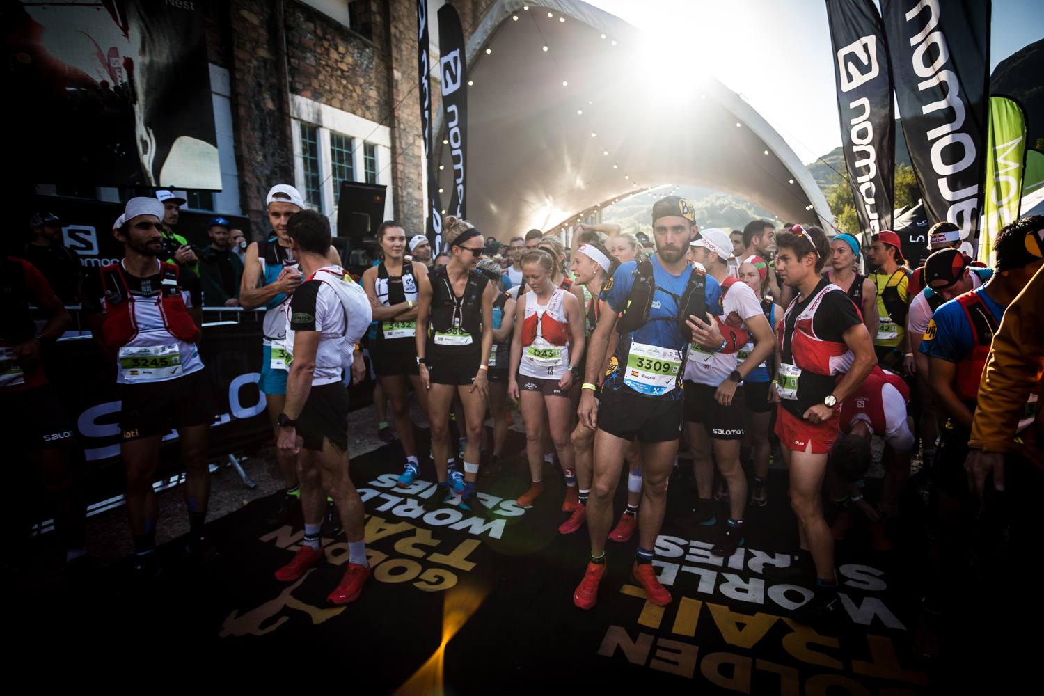 Salomon Ring of Steall - Start Line 8 - Copyright No Limits Photography